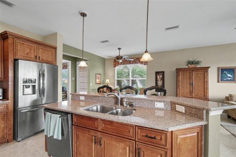 House in North Port, Florida 2 bedrooms, 134.52 sq.m. № 2203980 - photo 15