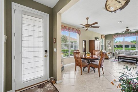 House in North Port, Florida 2 bedrooms, 134.52 sq.m. № 2203980 - photo 8