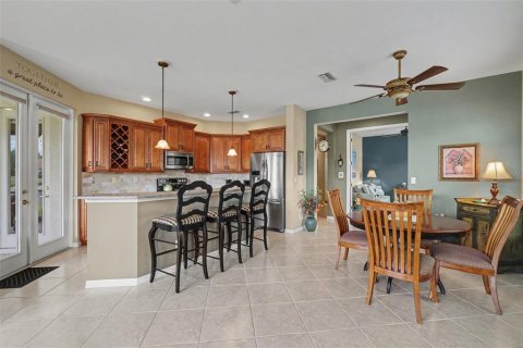 House in North Port, Florida 2 bedrooms, 134.52 sq.m. № 2203980 - photo 9