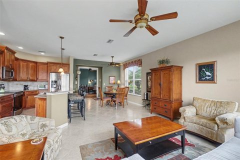 House in North Port, Florida 2 bedrooms, 134.52 sq.m. № 2203980 - photo 2