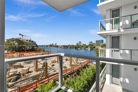 Copropriété à louer à Bay Harbor Islands, Floride: 2 chambres, 106.84 m2 № 2184555 - photo 26