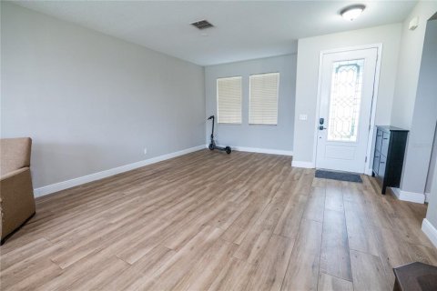 House in Clermont, Florida 3 bedrooms, 220.64 sq.m. № 1835158 - photo 7
