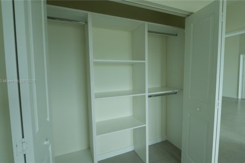 Apartment in Miami, Florida 2 bedrooms, 110.83 sq.m. № 1897695 - photo 20