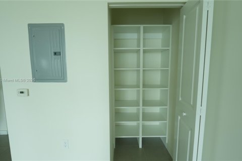 Apartment in Miami, Florida 2 bedrooms, 110.83 sq.m. № 1897695 - photo 5