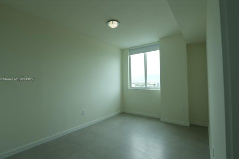 Apartment in Miami, Florida 2 bedrooms, 110.83 sq.m. № 1897695 - photo 13