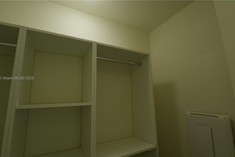 Apartment in Miami, Florida 2 bedrooms, 110.83 sq.m. № 1897695 - photo 6