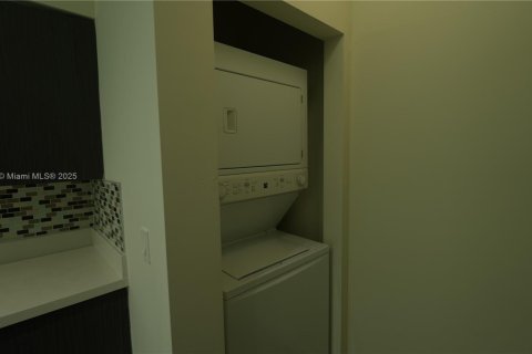 Apartment in Miami, Florida 2 bedrooms, 110.83 sq.m. № 1897695 - photo 2