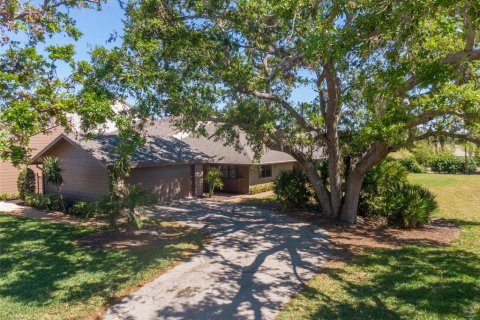 House in Sarasota, Florida 2 bedrooms, 155.33 sq.m. № 1718737 - photo 2