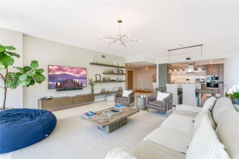Condo in Key Biscayne, Florida, 3 bedrooms  № 1741600 - photo 11