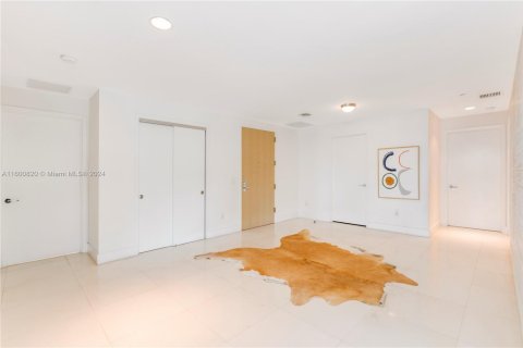 Condo in Key Biscayne, Florida, 3 bedrooms  № 1741600 - photo 22