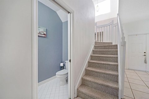 Villa ou maison à louer à Weston, Floride: 4 chambres, 209.59 m2 № 2415638 - photo 18