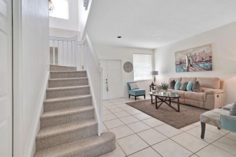 Villa ou maison à louer à Weston, Floride: 4 chambres, 209.59 m2 № 2415638 - photo 7