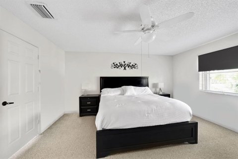Villa ou maison à louer à Weston, Floride: 4 chambres, 209.59 m2 № 2415638 - photo 22