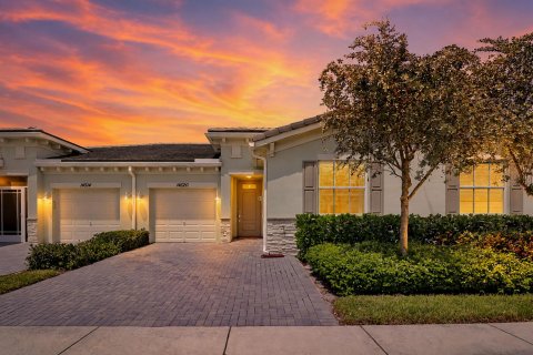 Townhouse in Delray Beach, Florida 2 bedrooms, 122.54 sq.m. № 2191082