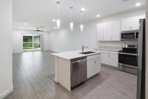 Townhouse in Delray Beach, Florida 2 bedrooms, 122.54 sq.m. № 2191082 - photo 5