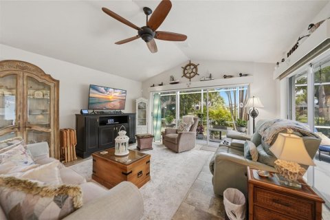 Casa en venta en Punta Gorda, Florida, 4 dormitorios, 270.9 m2 № 2195697 - foto 13