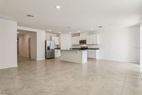 House in Dade City, Florida 4 bedrooms, 184.69 sq.m. № 2391026 - photo 3