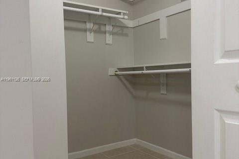 Снять в аренду виллу или дом в Уэстон, Флорида 3 спальни, 131.92м2, № 2021979 - фото 11