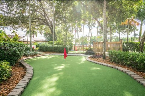 Снять в аренду виллу или дом в Уэстон, Флорида 3 спальни, 131.92м2, № 2021979 - фото 25