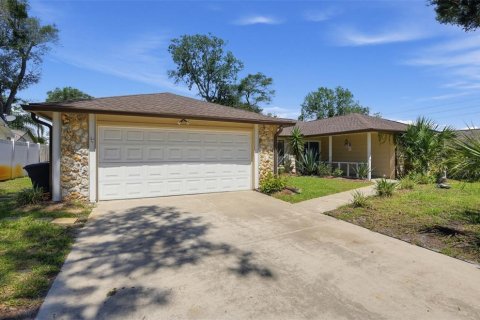 Casa en Ormond Beach, Florida 3 dormitorios, 176.14 m2 № 2380781