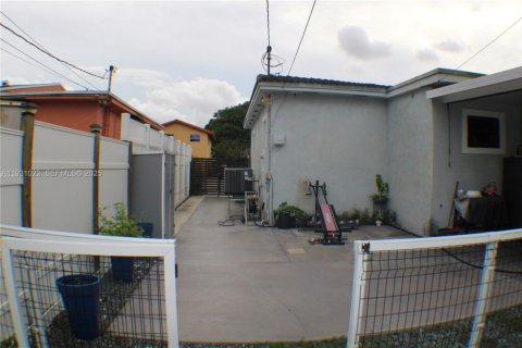 Купить виллу или дом в Хайалиа, Флорида 3 спальни, 124.77м2, № 1989758 - фото 18