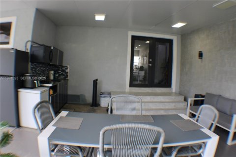 Купить виллу или дом в Хайалиа, Флорида 3 спальни, 124.77м2, № 1989758 - фото 14