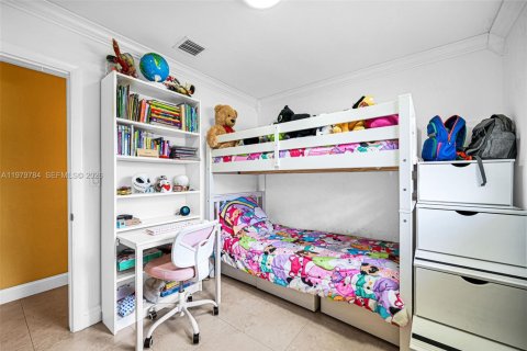 Casa en venta en Cutler Bay, Florida, 3 dormitorios, 120.77 m2 № 2043480 - foto 23