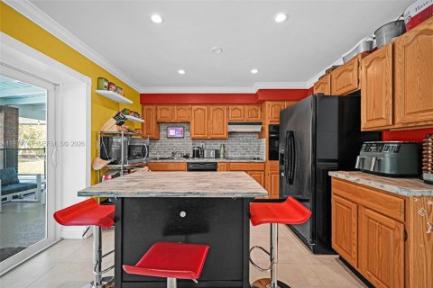 Casa en venta en Cutler Bay, Florida, 3 dormitorios, 120.77 m2 № 2043480 - foto 12