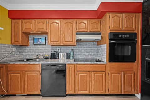 Casa en venta en Cutler Bay, Florida, 3 dormitorios, 120.77 m2 № 2043480 - foto 14