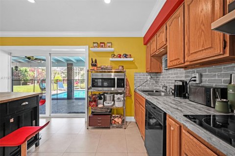 Casa en venta en Cutler Bay, Florida, 3 dormitorios, 120.77 m2 № 2043480 - foto 16