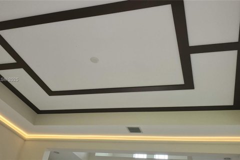 House in Westlake, Florida 4 bedrooms № 1891835 - photo 15