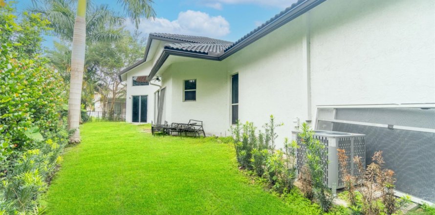 Casa en Boca Raton, Florida 4 dormitorios, 253.16 m2 № 957111