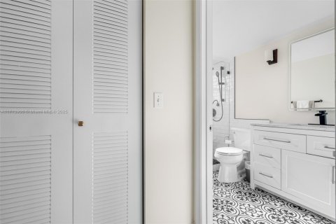 Condo in Aventura, Florida, 3 bedrooms № 1933588 - photo 6