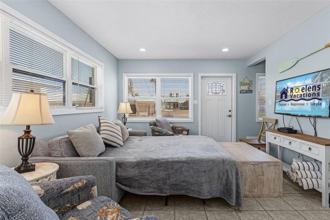 Condo in Sarasota, Florida, 2 bedrooms  № 2237131 - photo 21
