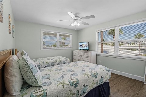 Condo in Sarasota, Florida, 2 bedrooms  № 2237131 - photo 19