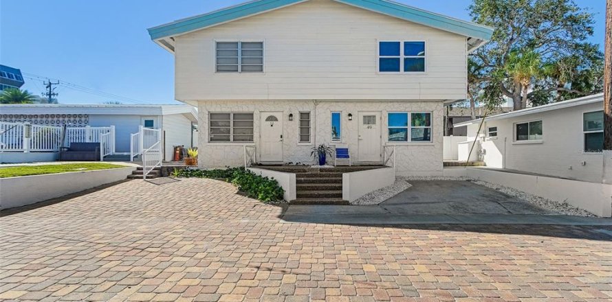 Condo in Sarasota, Florida, 2 bedrooms  № 2237131