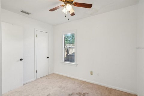House in Tampa, Florida 3 bedrooms, 87.79 sq.m. № 1801704 - photo 19