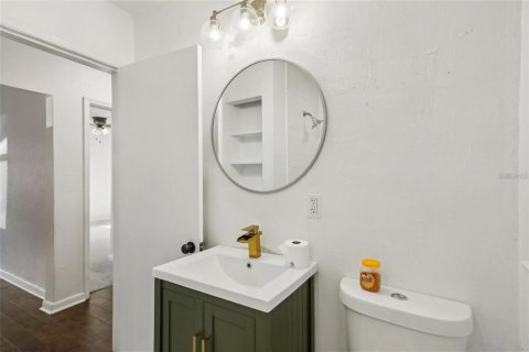 House in Tampa, Florida 3 bedrooms, 87.79 sq.m. № 1801704 - photo 13