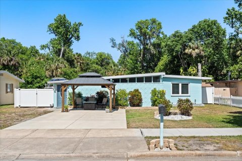 Villa ou maison à vendre à Daytona Beach, Floride: 4 chambres, 124.12 m2 № 1686708 - photo 2