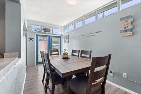 Villa ou maison à vendre à Daytona Beach, Floride: 4 chambres, 124.12 m2 № 1686708 - photo 5