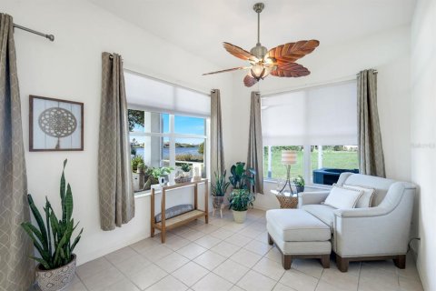 House in Cape Coral, Florida 4 bedrooms, 287.07 sq.m. № 1807404 - photo 21