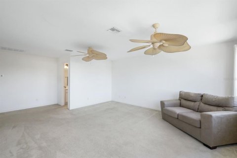 House in Cape Coral, Florida 4 bedrooms, 287.07 sq.m. № 1807404 - photo 26