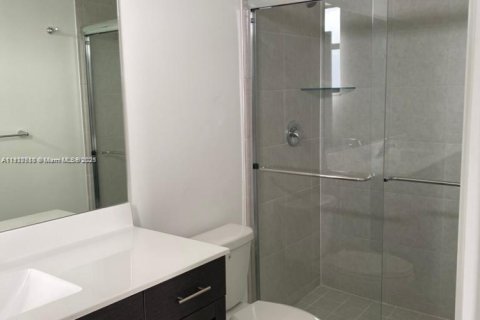 Townhouse in Miami, Florida 3 bedrooms, 147.44 sq.m. № 1972217 - photo 20