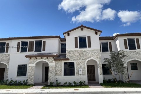 Townhouse in Miami, Florida 3 bedrooms, 147.44 sq.m. № 1972217 - photo 6