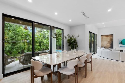 Купить виллу или дом в Майами, Флорида 5 спален, № 1956180 - фото 27