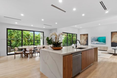 Купить виллу или дом в Майами, Флорида 5 спален, № 1956180 - фото 26