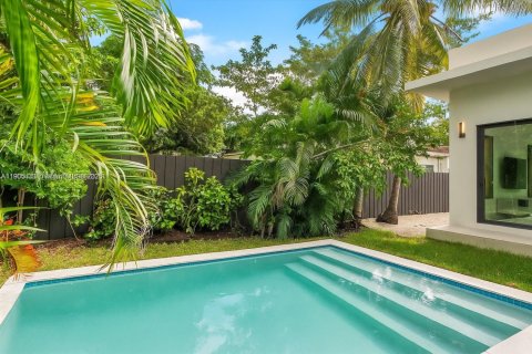 Купить виллу или дом в Майами, Флорида 5 спален, № 1956180 - фото 11