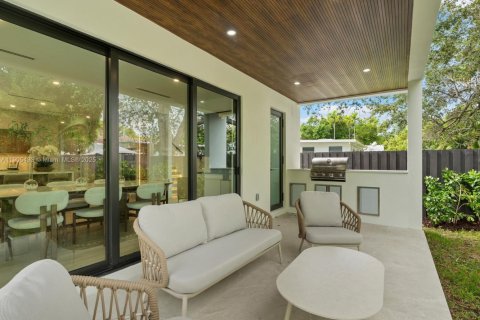 Купить виллу или дом в Майами, Флорида 5 спален, № 1956180 - фото 8