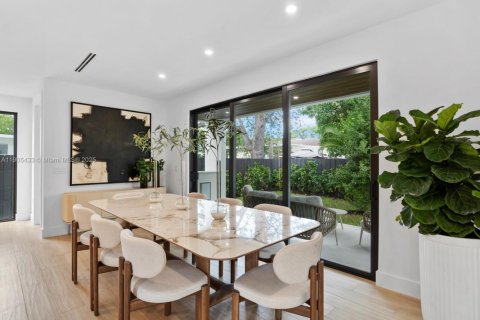 Купить виллу или дом в Майами, Флорида 5 спален, № 1956180 - фото 28