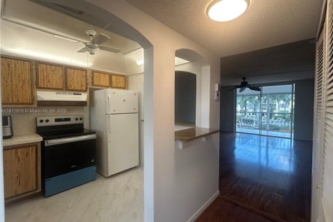Condominio en alquiler en Margate, Florida, 1 dormitorio, 66.89 m2 № 2013430 - foto 5